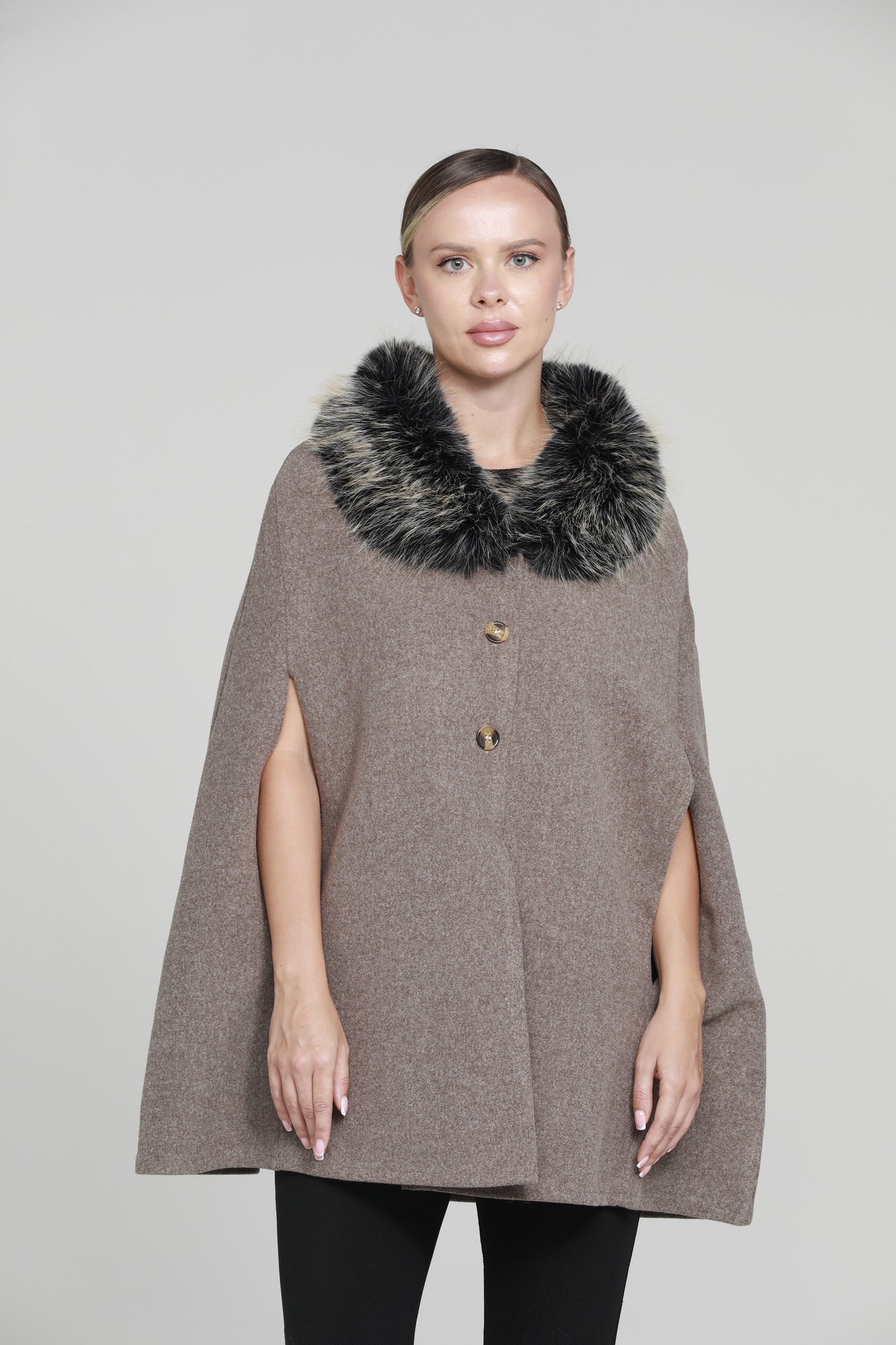 Poncho  Elora