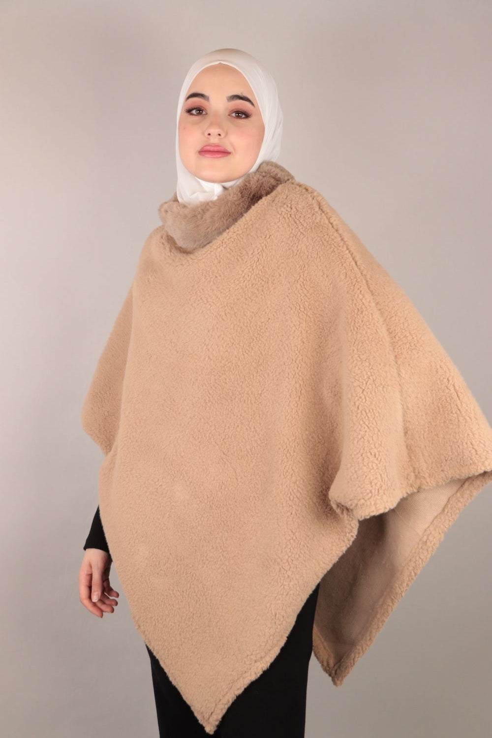 Soft Fur Woolen Poncho Voile Fashion