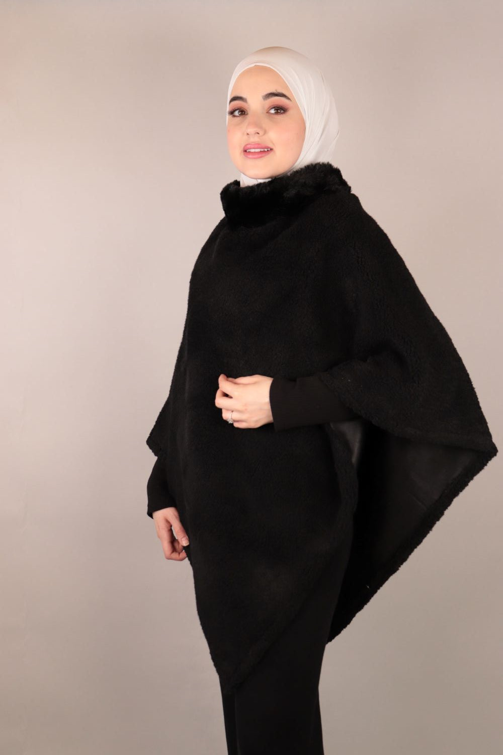 Soft Fur Woolen Poncho Voile Fashion