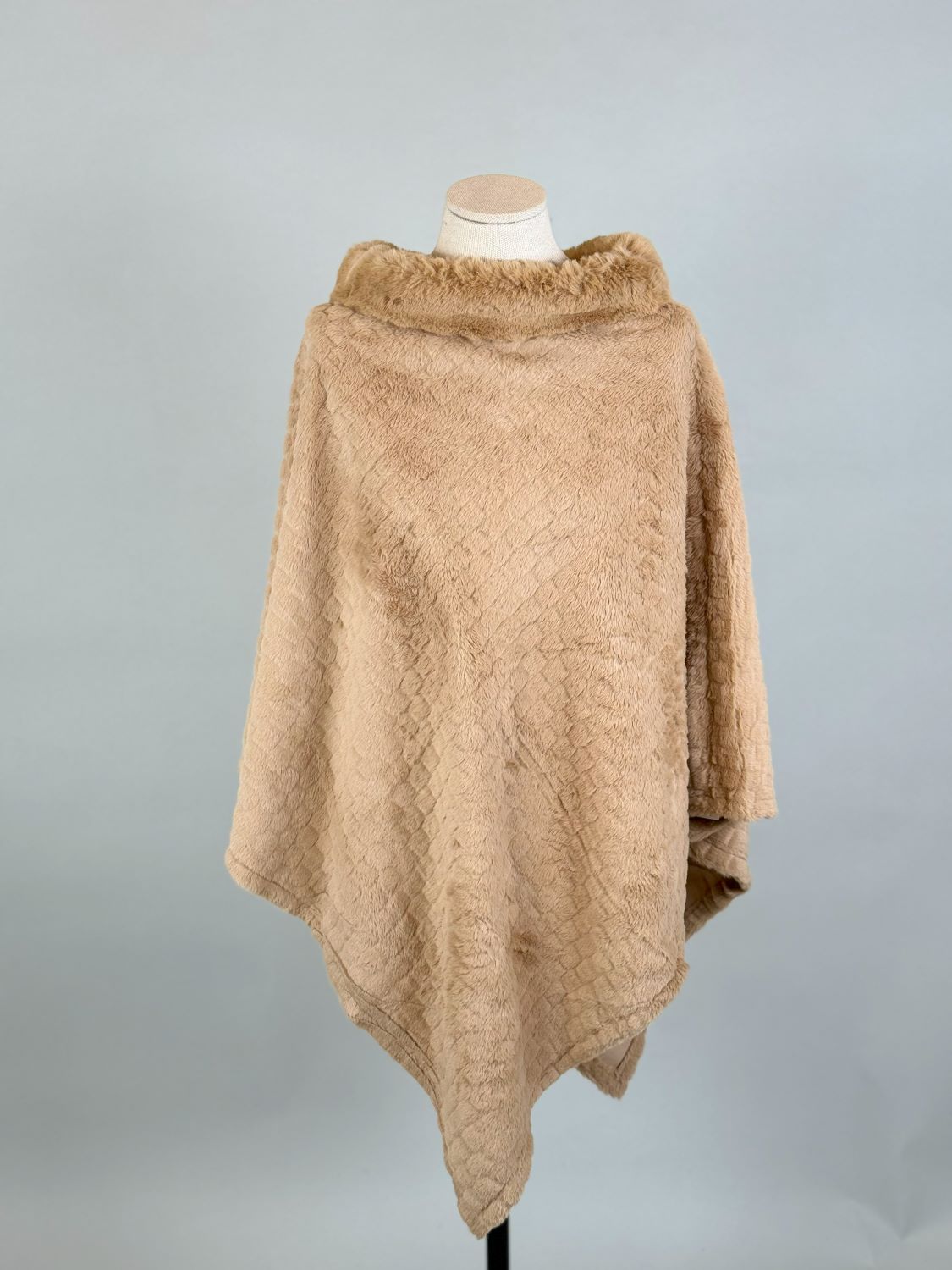 Soft Fur Woolen Poncho Voile Fashion